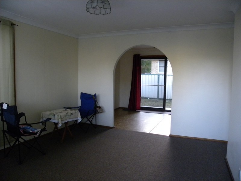 1/6 Joyce Avenue, Wyong NSW 2259