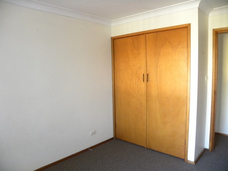 1/6 Joyce Avenue, Wyong NSW 2259