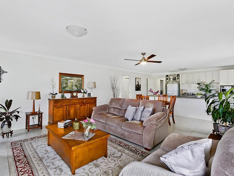 16 Connemara Street, Wadalba NSW 2259