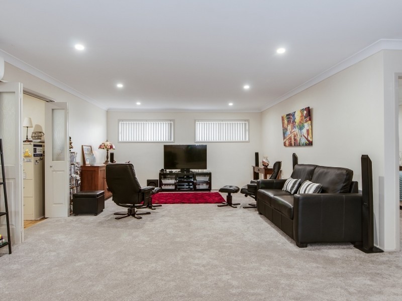 54 Hillcrest Avenue, Tacoma NSW 2259