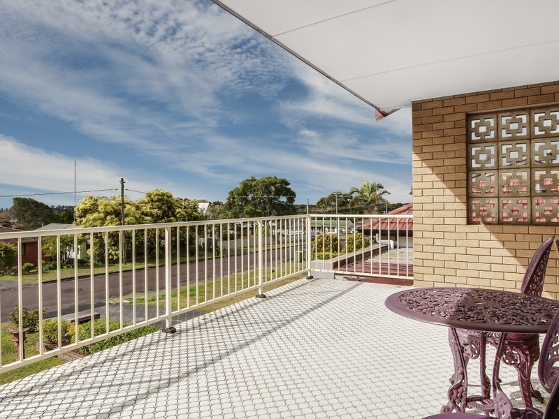 12 Highclere Street, Bateau Bay NSW 2261