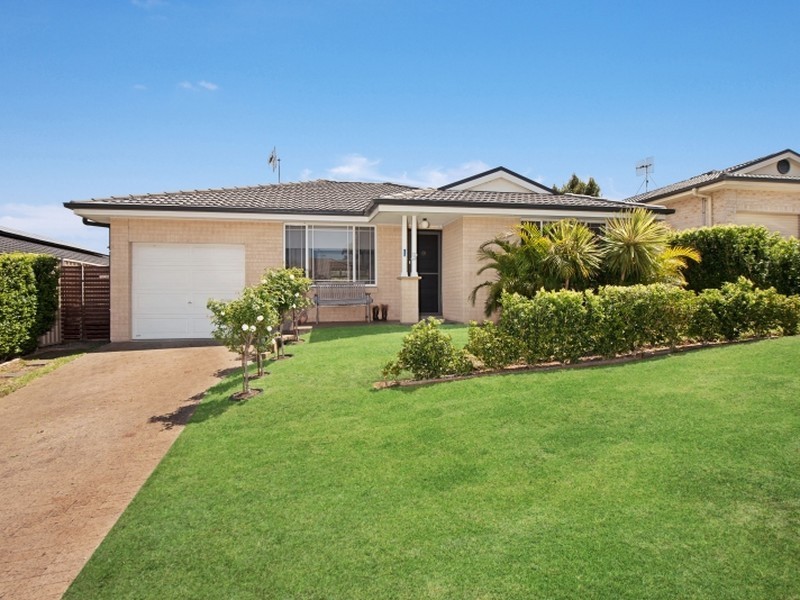 13 Yarra Place, Wadalba NSW 2259