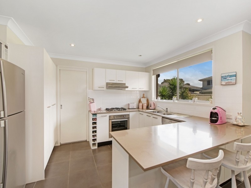 13 Yarra Place, Wadalba NSW 2259