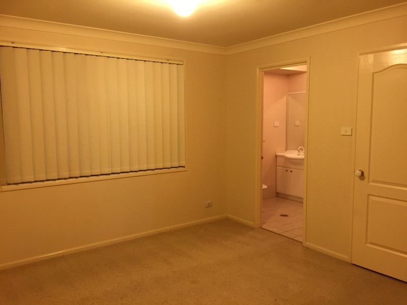 5 Piper Dr, Hamlyn Terrace NSW 2259