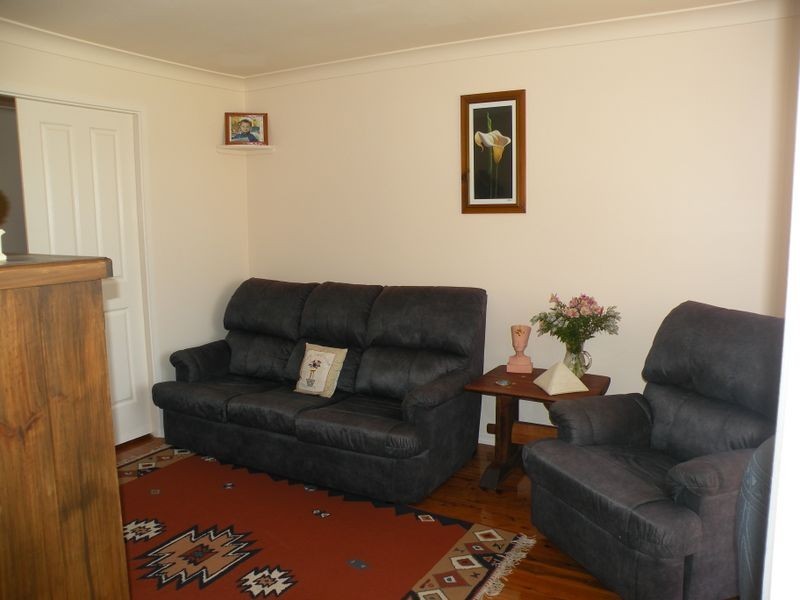 17 Wahroongah Road, Kanwal NSW 2259