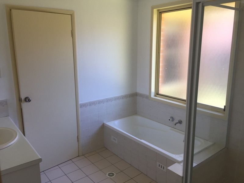 30 Tonkiss Street, Tuggerah NSW 2259