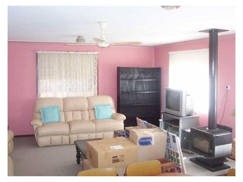 11 Golflinks Drive, Watanobbi NSW 2259