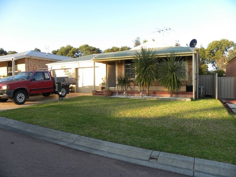 13 Franklin Drive, Lake Munmorah NSW 2259