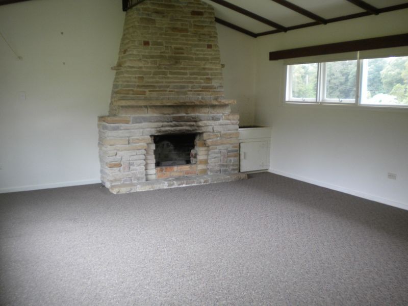 31 Palmdale Rd, Palmdale NSW 2258