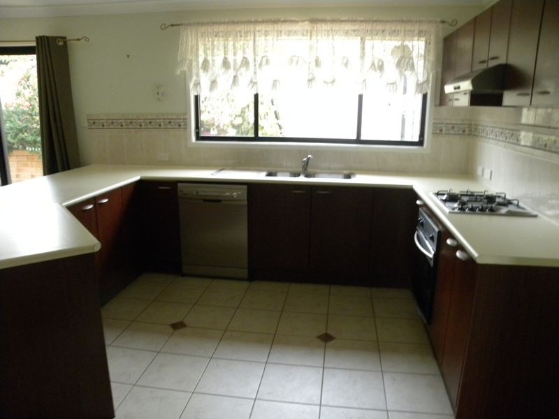 1 Lupin Close, Woongarrah NSW 2259