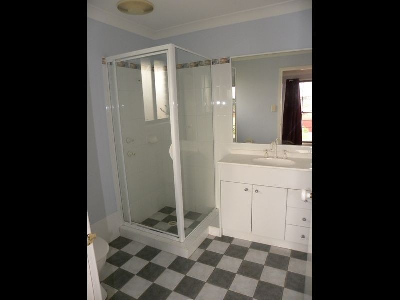 1 Lupin Close, Woongarrah NSW 2259