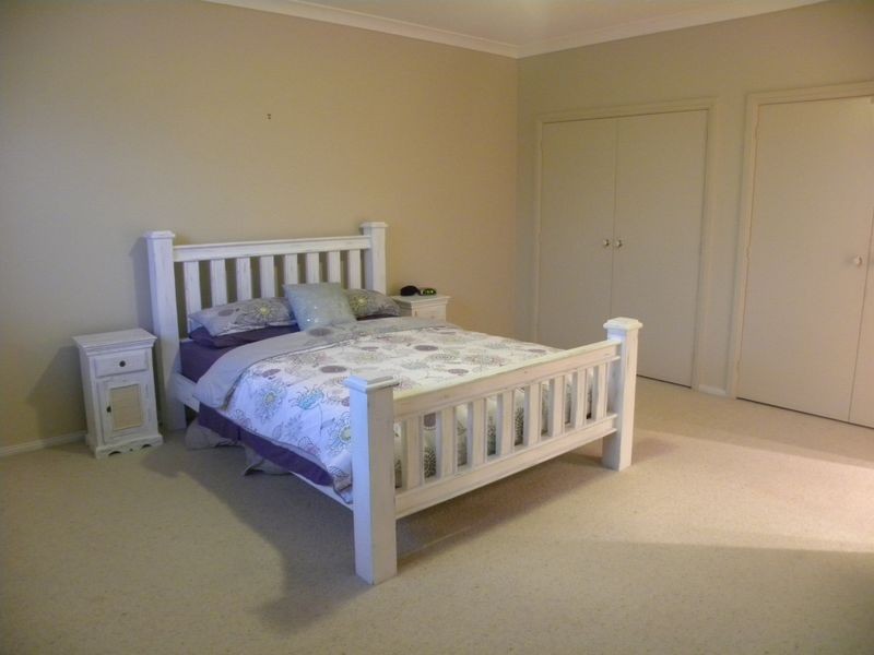 11 Ebony Drive, Hamlyn Terrace NSW 2259