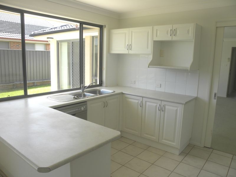 12 Bougainvillea Road West, Hamlyn Terrace NSW 2259