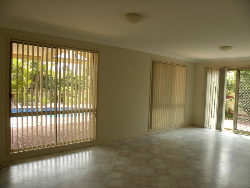 3 Vulcan Avenue, Hamlyn Terrace NSW 2259