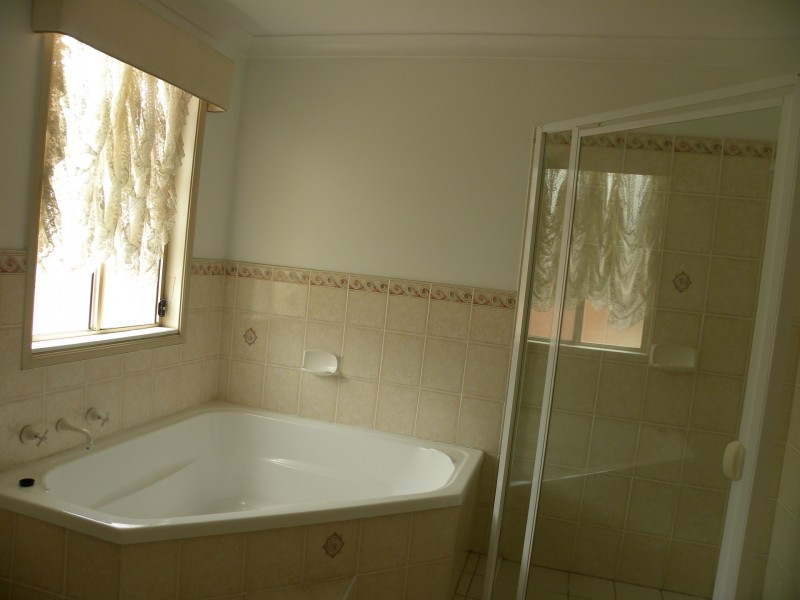 3 Vulcan Avenue, Hamlyn Terrace NSW 2259