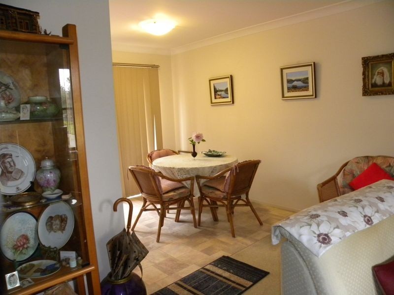 2/10 Keefers Glen, Mardi NSW 2259