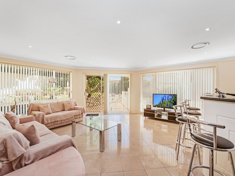 84 Lake Haven Drive, Lake Haven NSW 2263