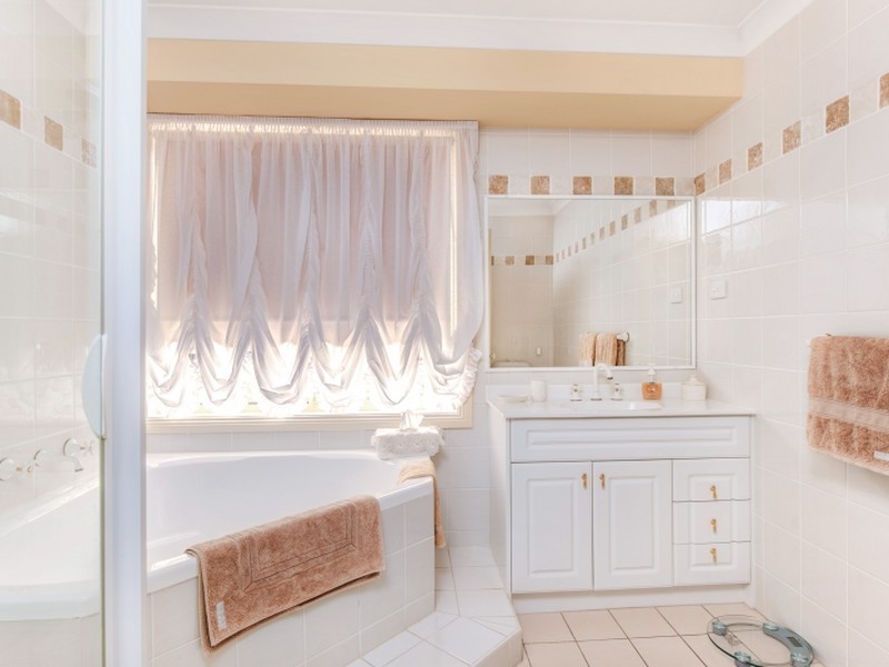 84 Lake Haven Drive, Lake Haven NSW 2263