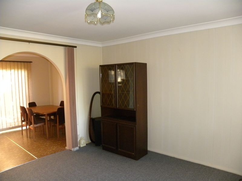 2/6 Joyce Ave, Wyong NSW 2259
