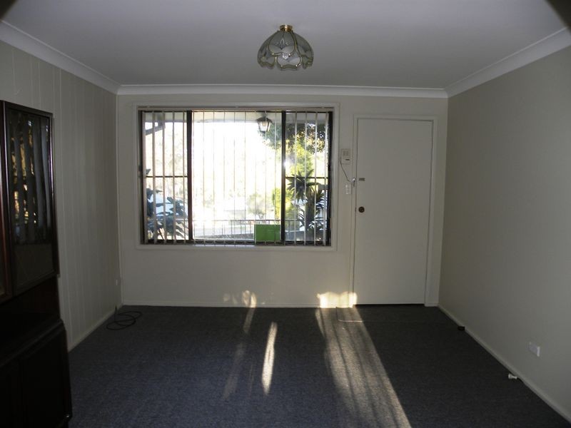 2/6 Joyce Ave, Wyong NSW 2259