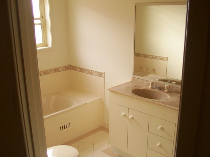 1/55 Tonkiss Street, Tuggerah NSW 2259