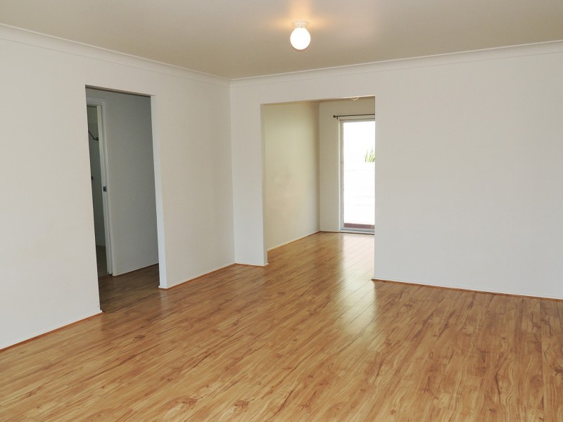 1/2 Arthur Drive, Wyong NSW 2259