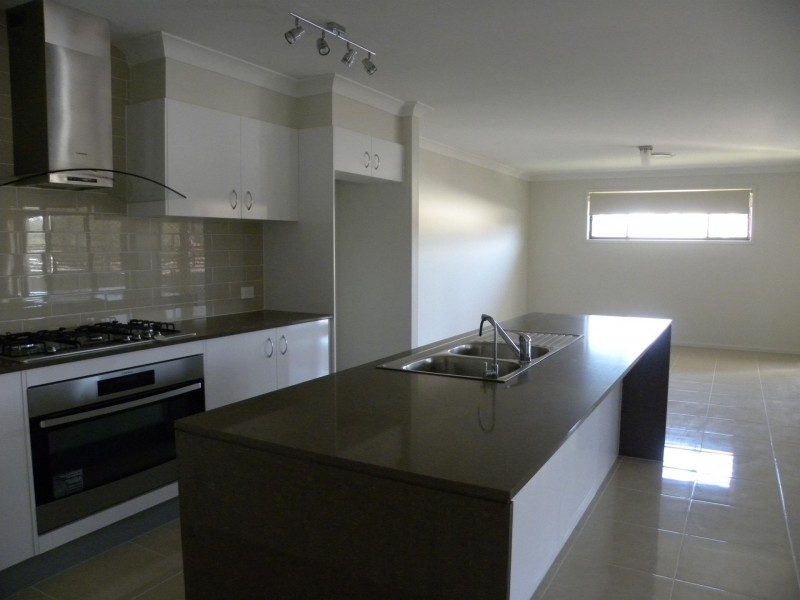17 Clydesdale Street, Wadalba NSW 2259