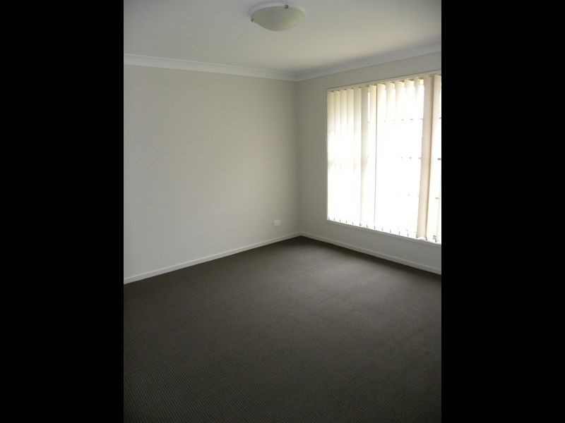20 Salamander Road, Wadalba NSW 2259