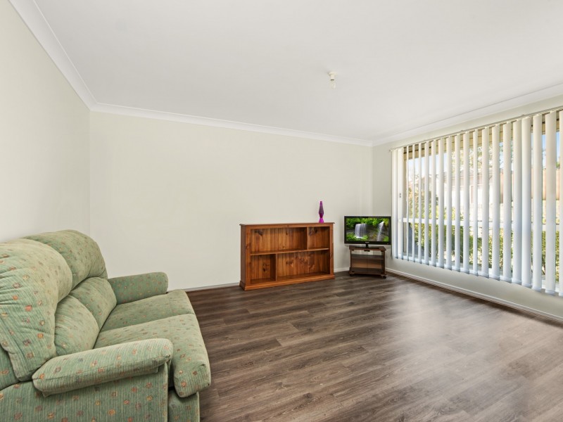 4 Roma Place, Woongarrah NSW 2259