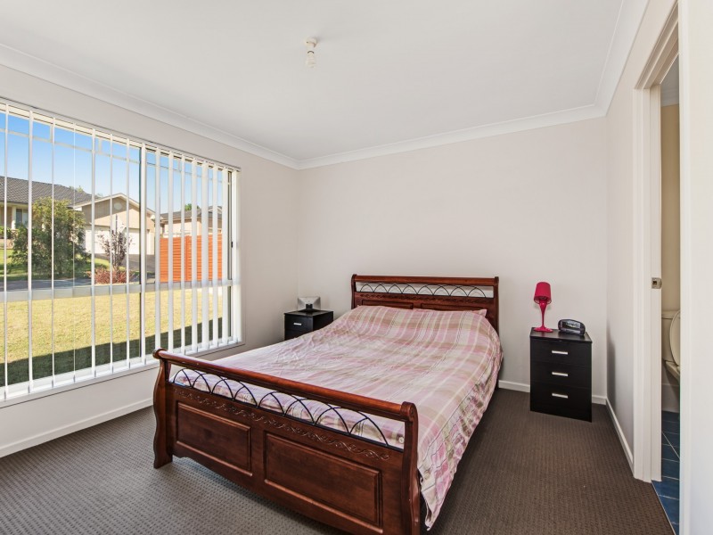 4 Roma Place, Woongarrah NSW 2259