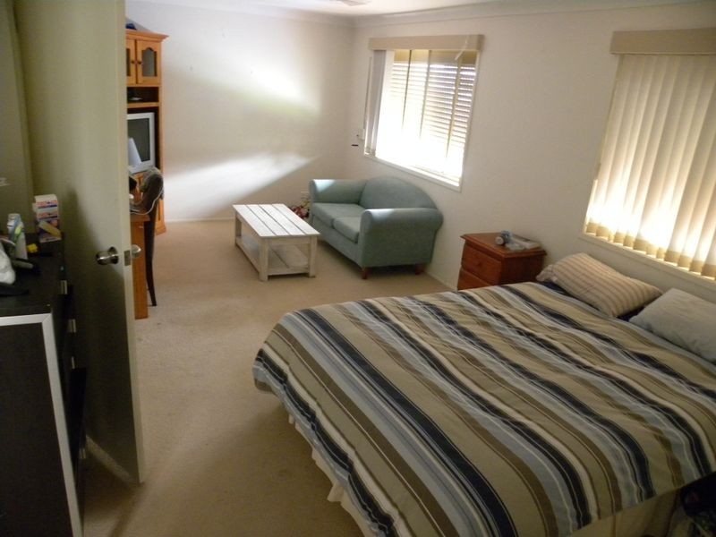 5 Glider Street, Wadalba NSW 2259