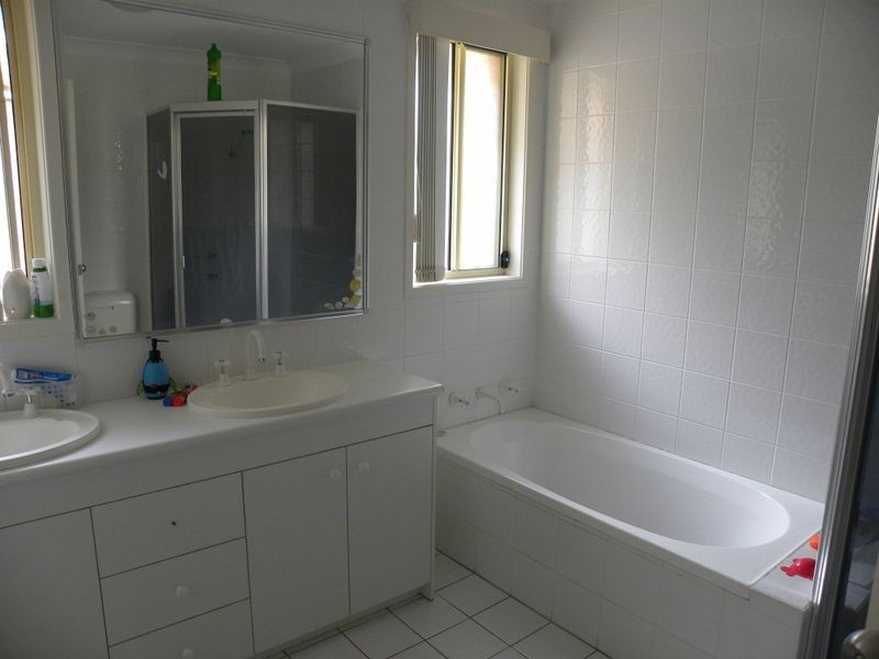 5 Glider Street, Wadalba NSW 2259