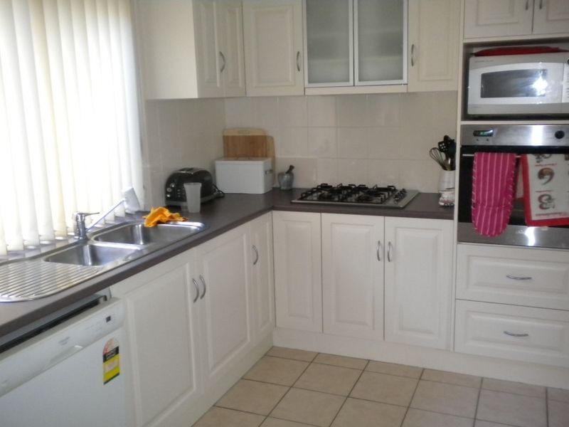 15 Quarterhorse Parade, Wadalba NSW 2259