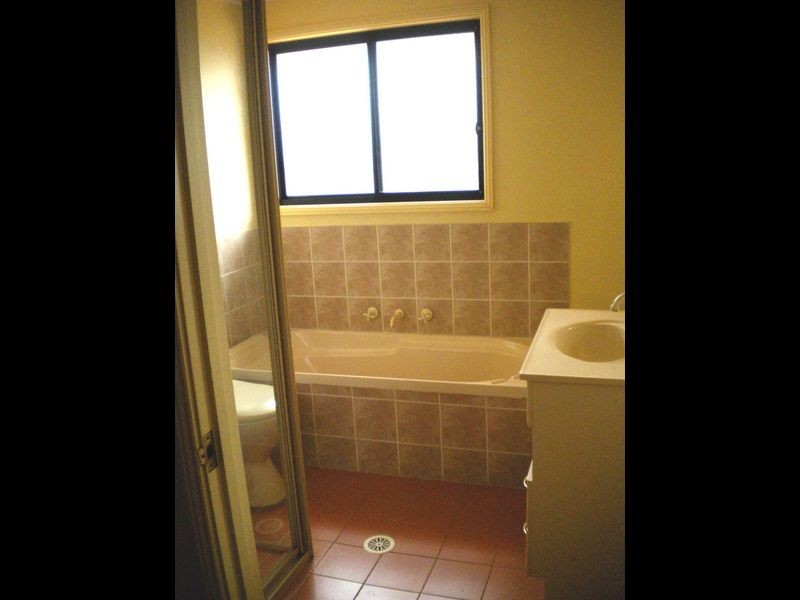 11B Clementine Place, Mardi NSW 2259