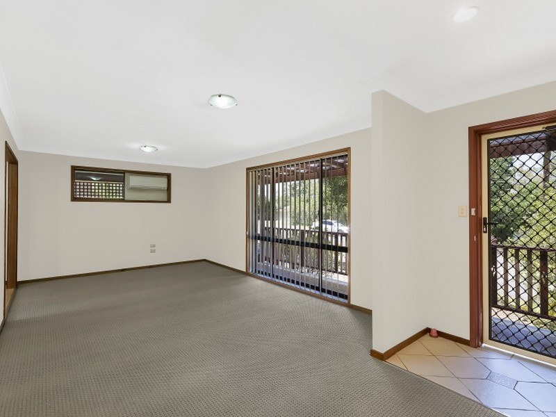 19 Hasluck Drive, Watanobbi NSW 2259