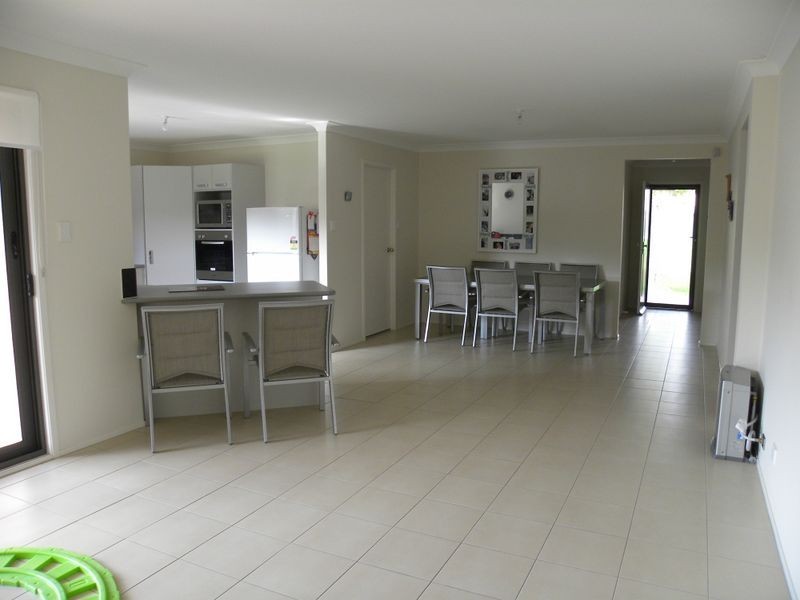 12 Connemara Street, Wadalba NSW 2259