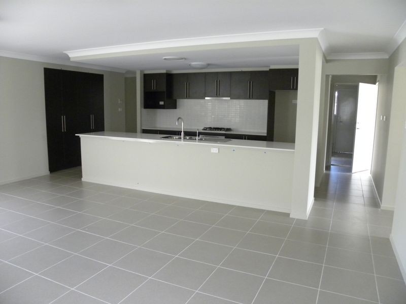 4 Narran Close, Woongarrah NSW 2259