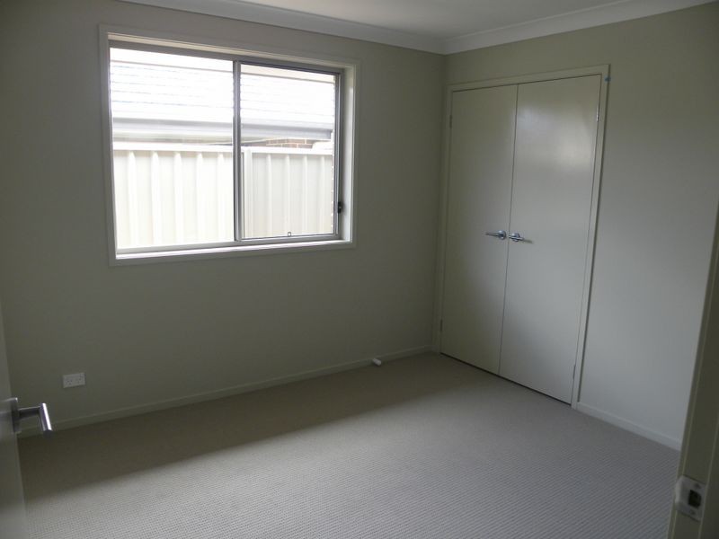 4 Narran Close, Woongarrah NSW 2259