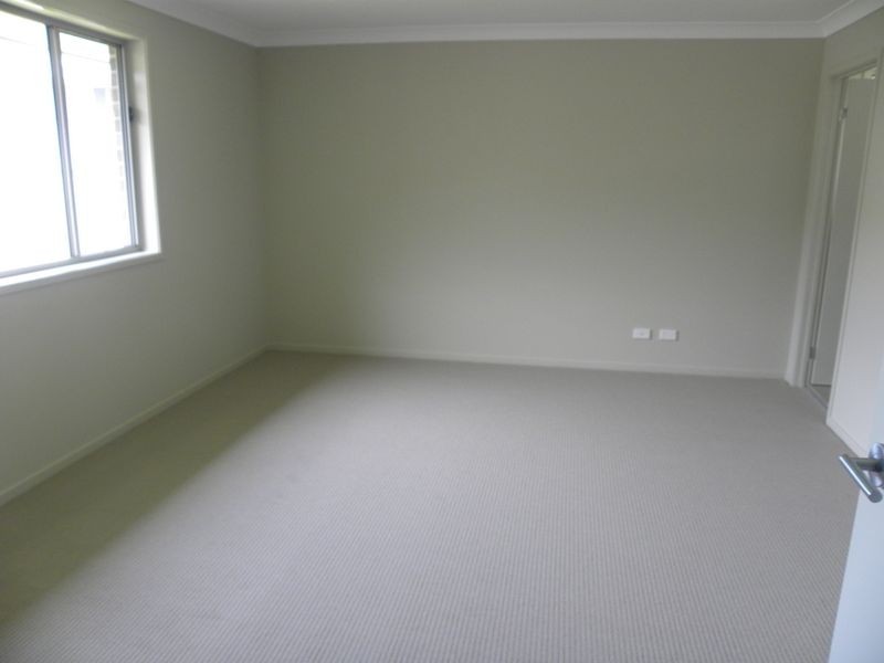 4 Narran Close, Woongarrah NSW 2259
