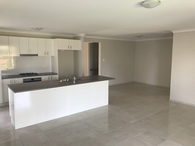 24 Oakmont Place, Woongarrah NSW 2259