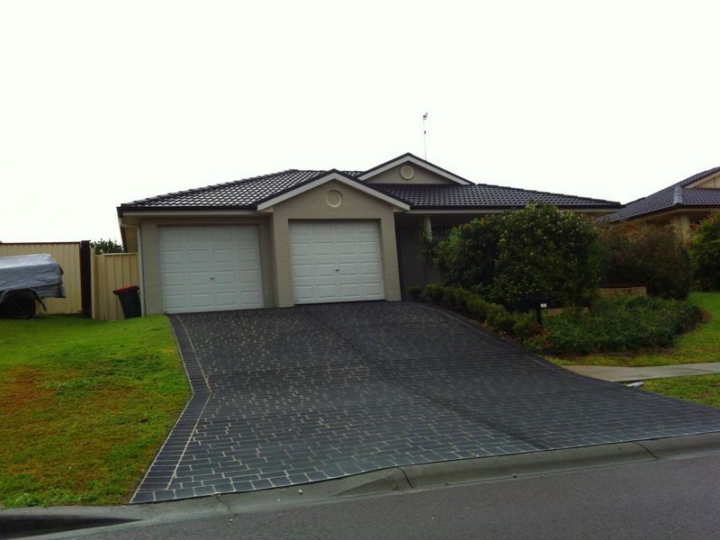 16 Skyhawk Close, Hamlyn Terrace NSW 2259