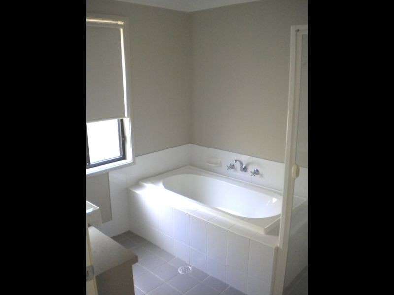 16 Skyhawk Close, Hamlyn Terrace NSW 2259