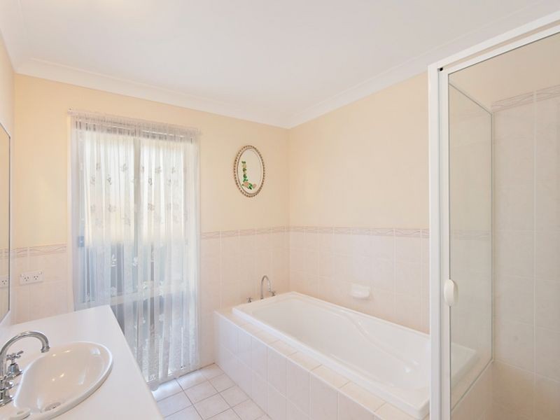 15 Mooball Road, Woongarrah NSW 2259