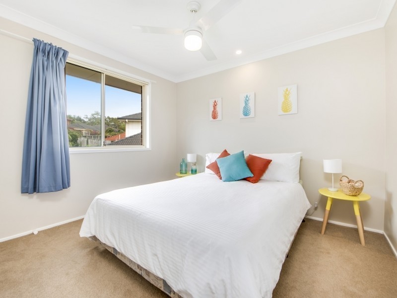 9 Manchurian Way, Wadalba NSW 2259