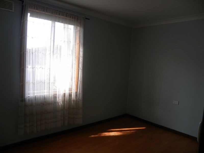 10 Woodward Avenue, Wyong NSW 2259