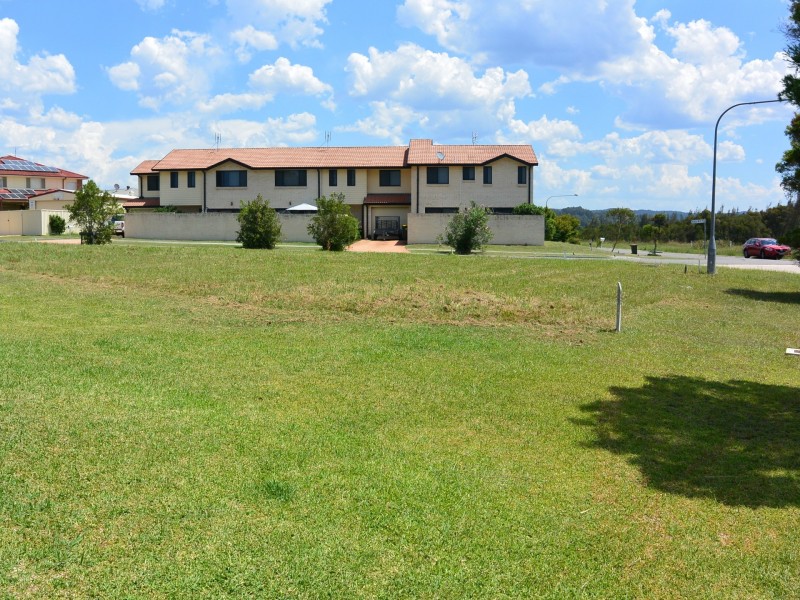 2/8 Mead Way, Watanobbi NSW 2259