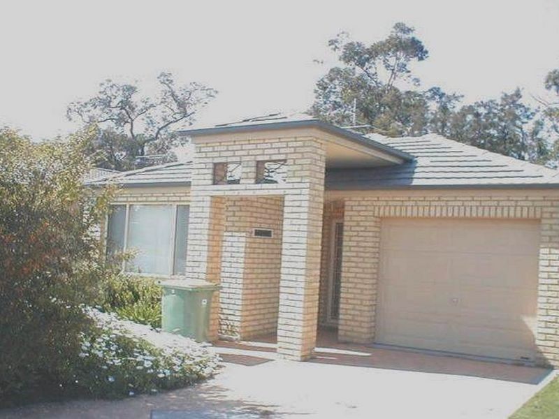 6 Pinehurst Way, Blue Haven NSW 2262