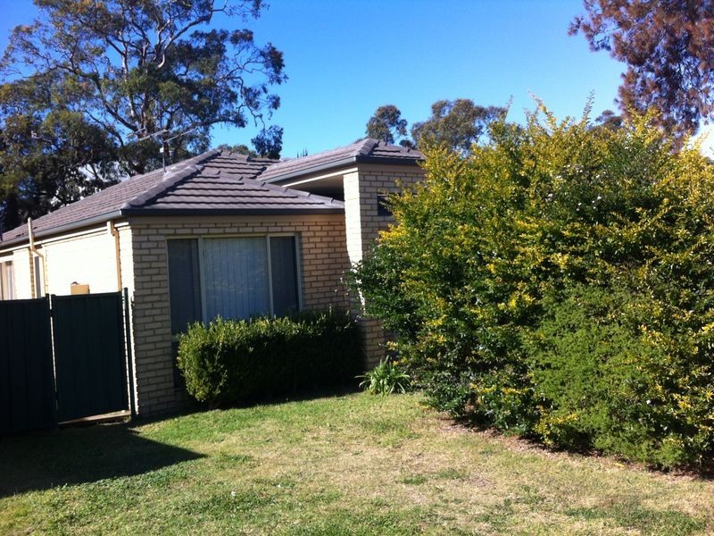 6 Pinehurst Way, Blue Haven NSW 2262