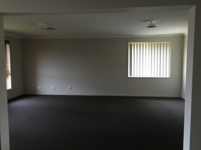 5 Merimbula Place, Woongarrah NSW 2259