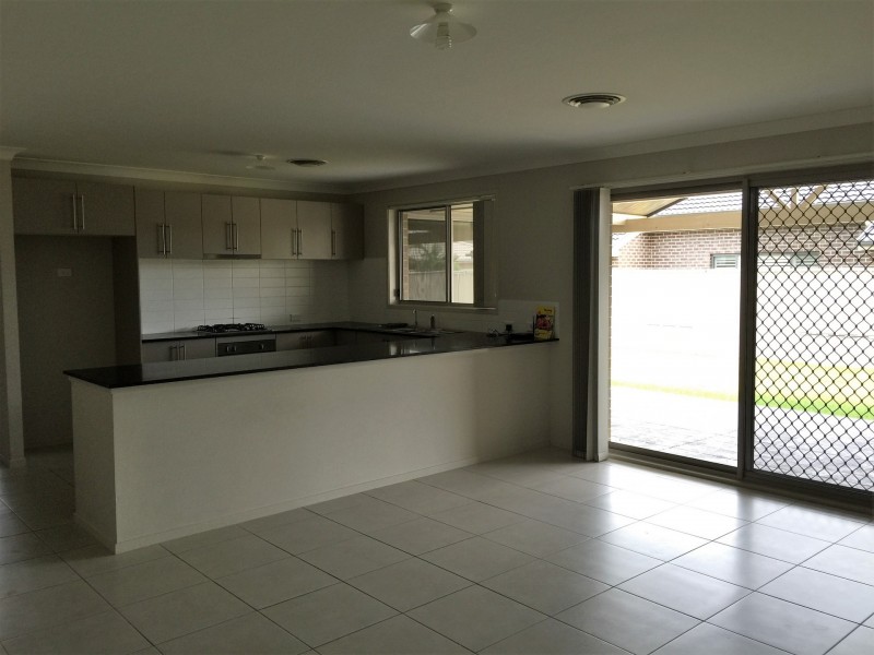 5 Merimbula Place, Woongarrah NSW 2259